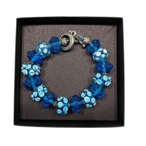 Glass beaded bracelet Toggle clasp unique